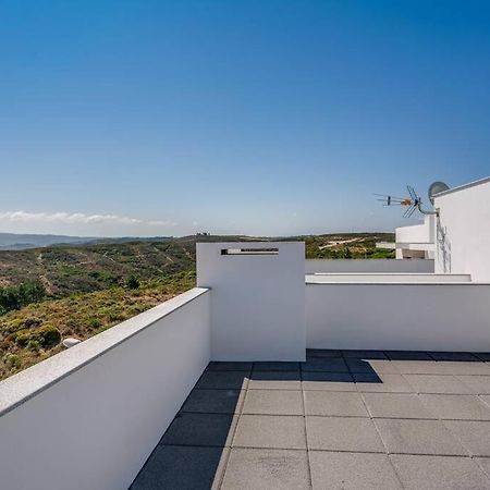 Happiness Apartment - 2Bedroom Apt In Aljezur Exterior foto
